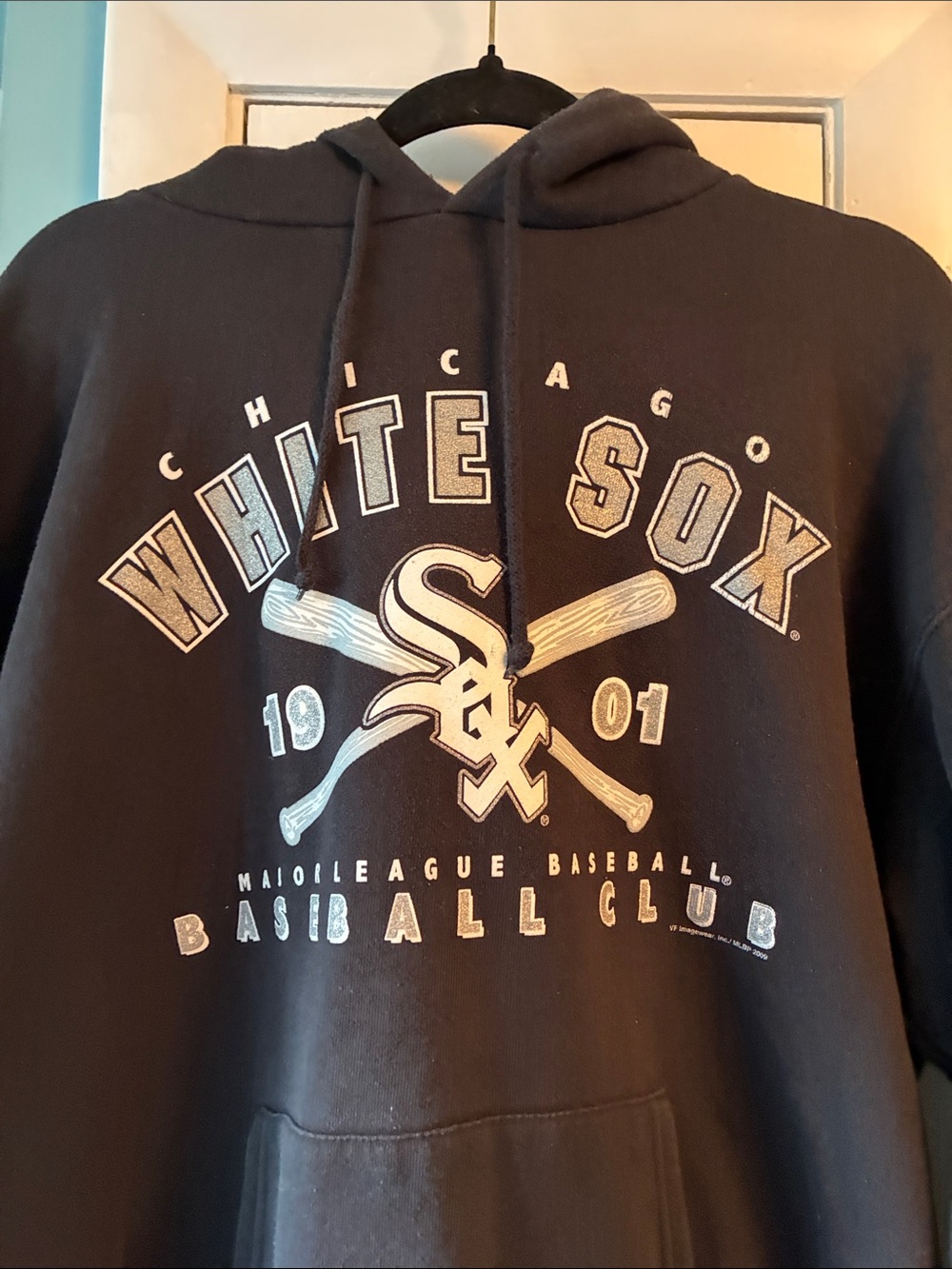Genuine Merchandise Chicago White Sox Black Pullover Hoodie